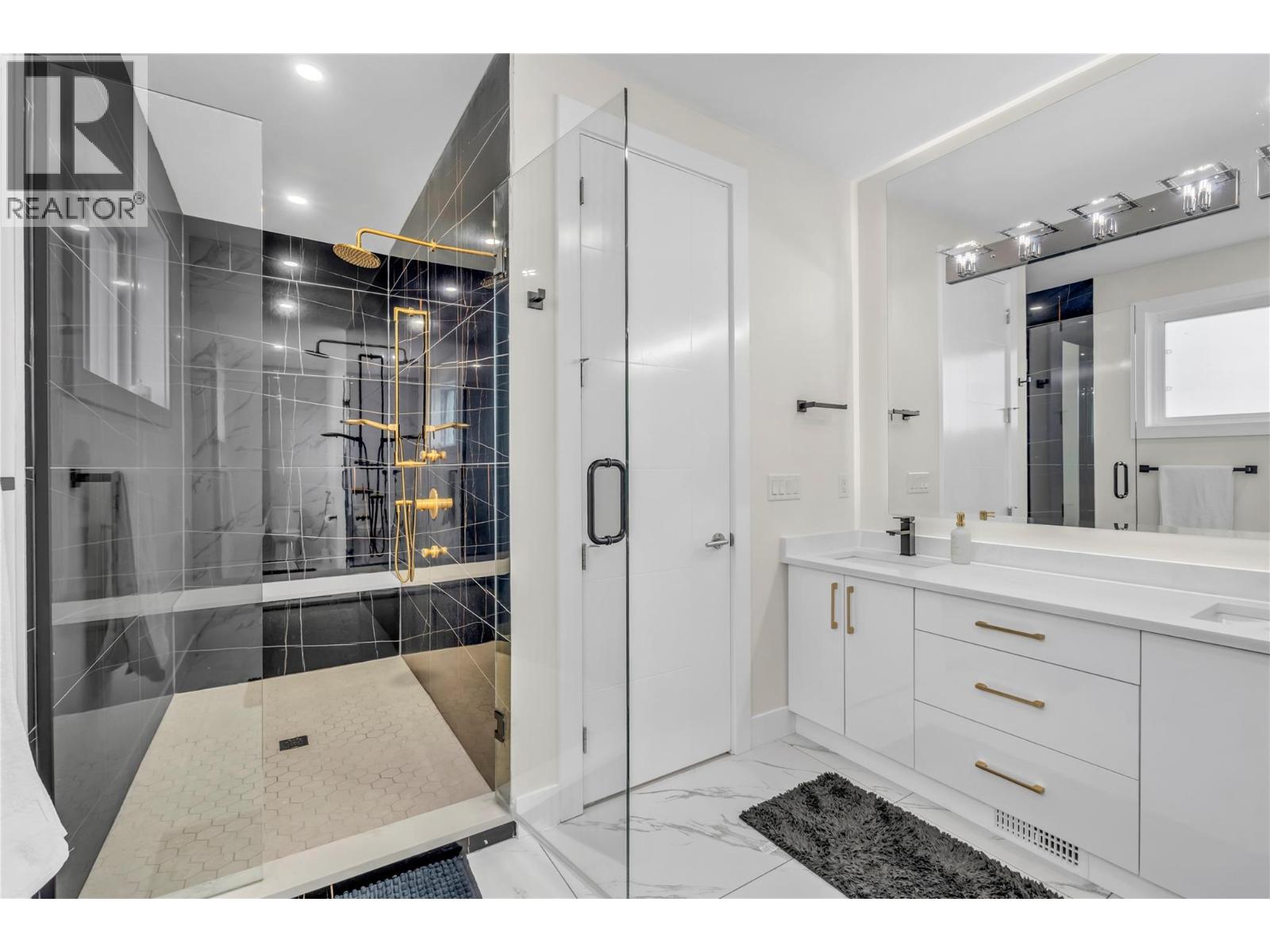 2719 Hawthorn Drive, Penticton, British Columbia  V2A 9A9 - Photo 11 - 10375681