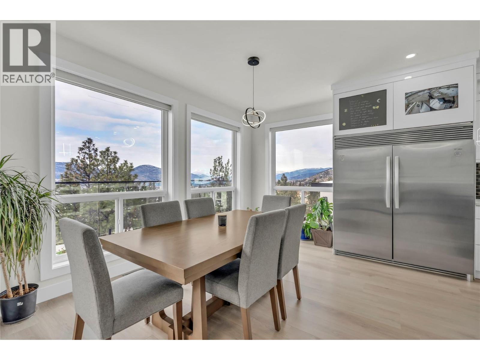 2719 Hawthorn Drive, Penticton, British Columbia  V2A 9A9 - Photo 7 - 10375681
