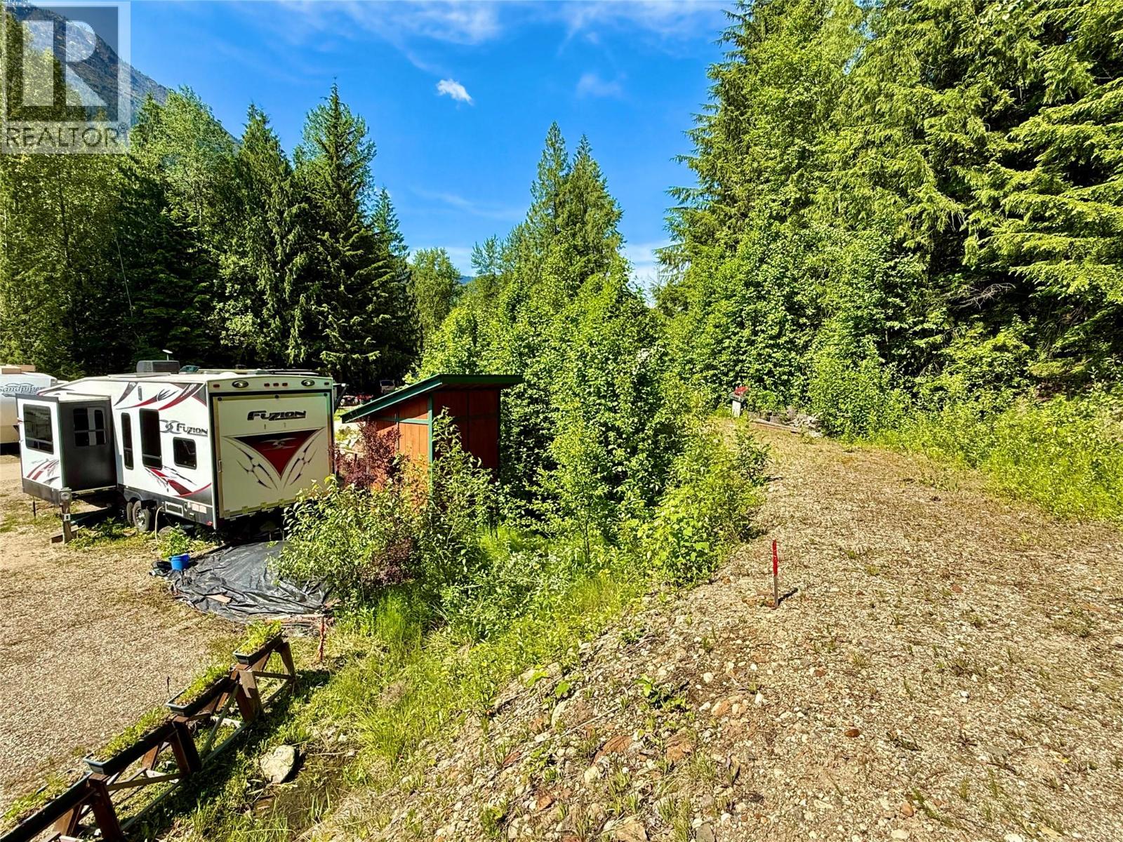 4955 Camp Creek Road Lot# 14, Revelstoke, British Columbia  V0E 2J0 - Photo 3 - 10376607