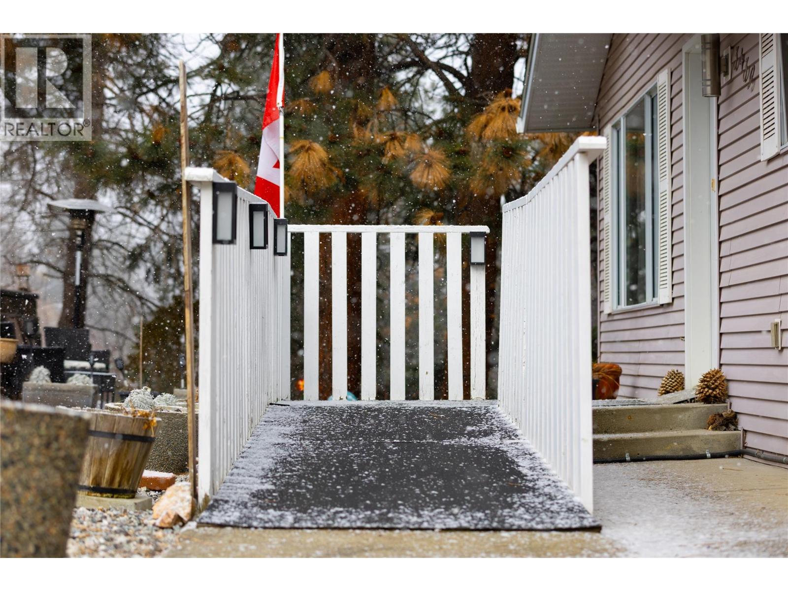 3439 Mciver Road, West Kelowna, British Columbia  V4T 1H7 - Photo 6 - 10376581