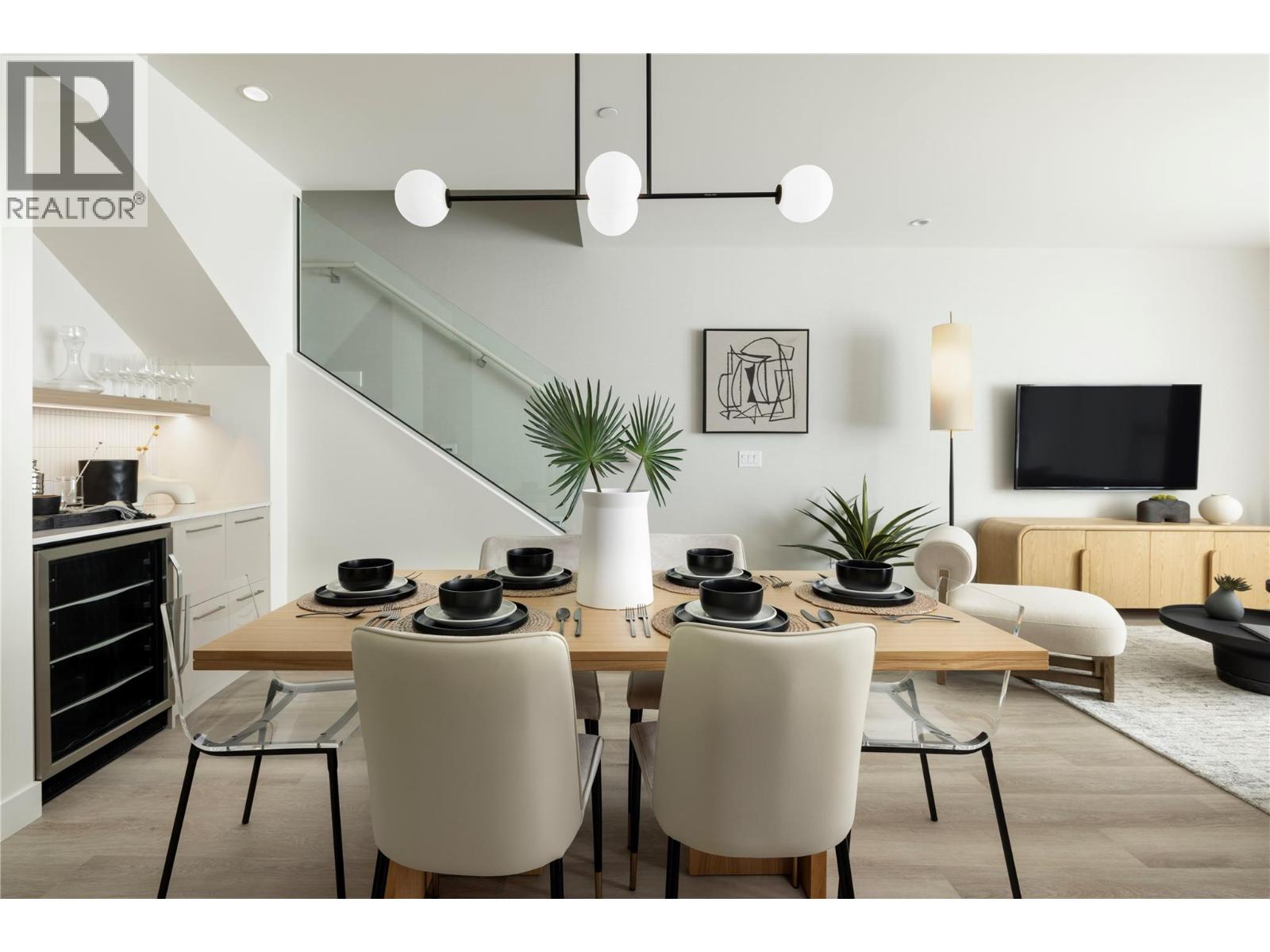 3313 Watt Road, Kelowna, British Columbia  V1W 3S9 - Photo 5 - 10376152