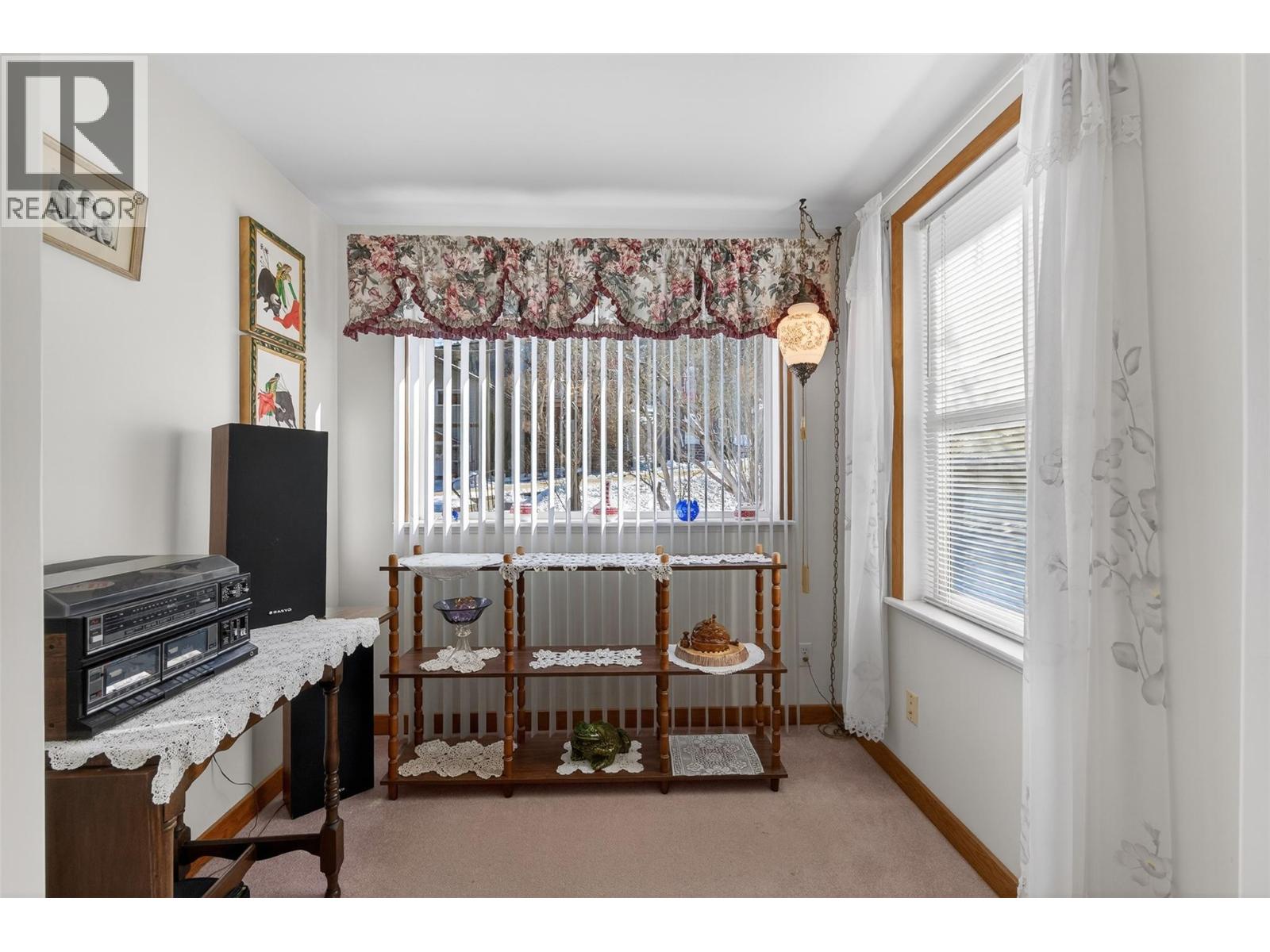 913 Sixth Street, Nelson, British Columbia  V1L 2Z4 - Photo 11 - 10376586