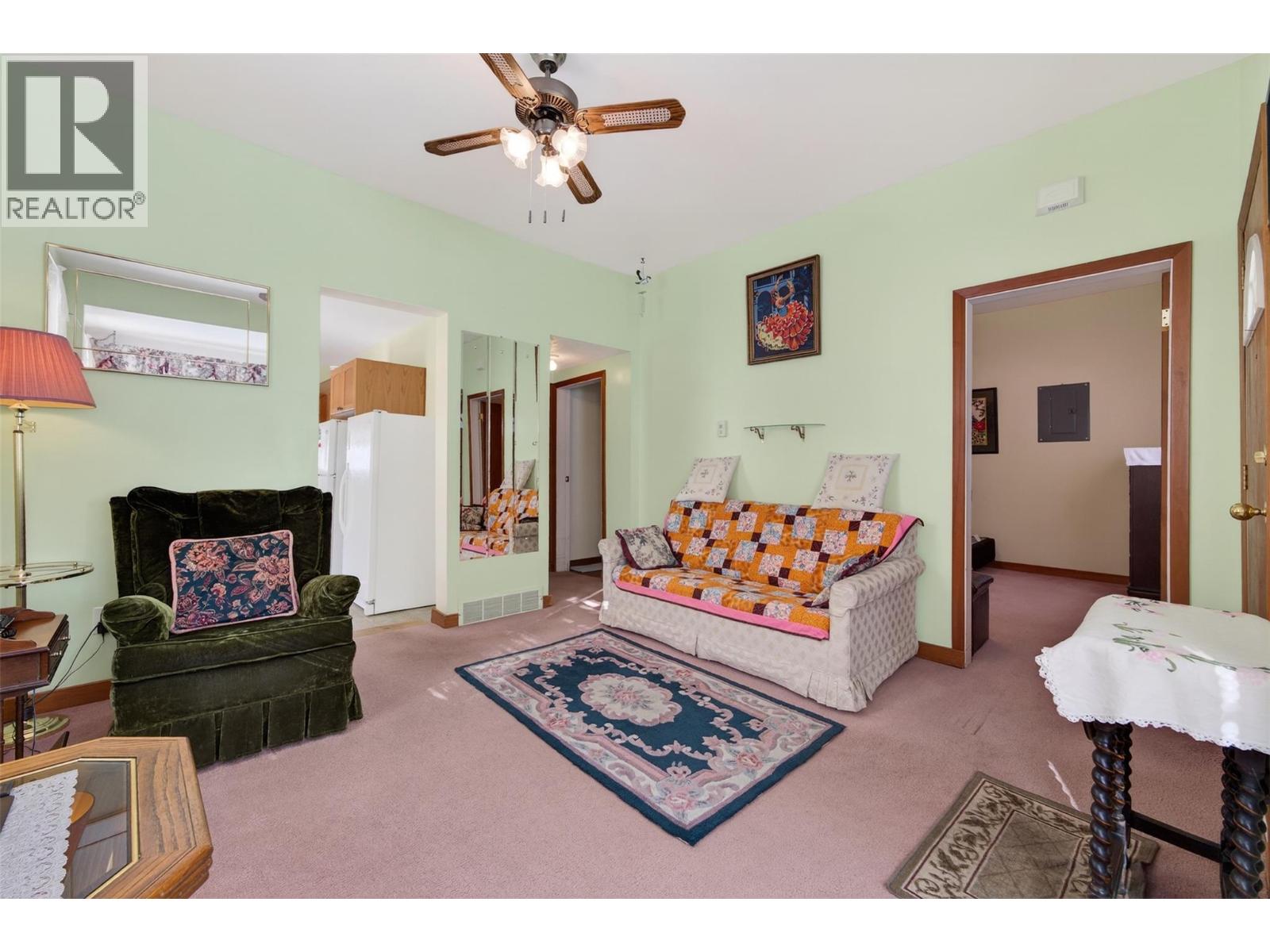 913 Sixth Street, Nelson, British Columbia  V1L 2Z4 - Photo 12 - 10376586