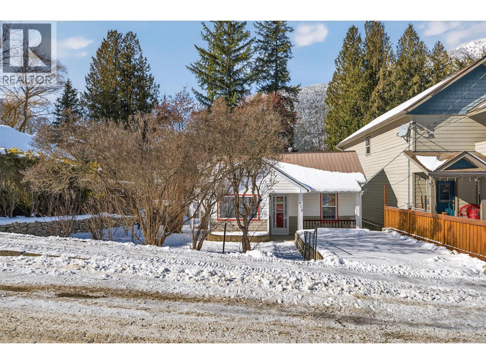 913 Sixth Street, Nelson, British Columbia  V1L 2Z4 - Photo 35 - 10376586