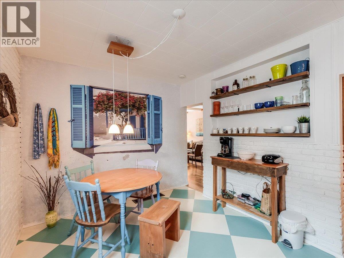 1522 Third Avenue, Trail, British Columbia  V1R 1P7 - Photo 10 - 10376498