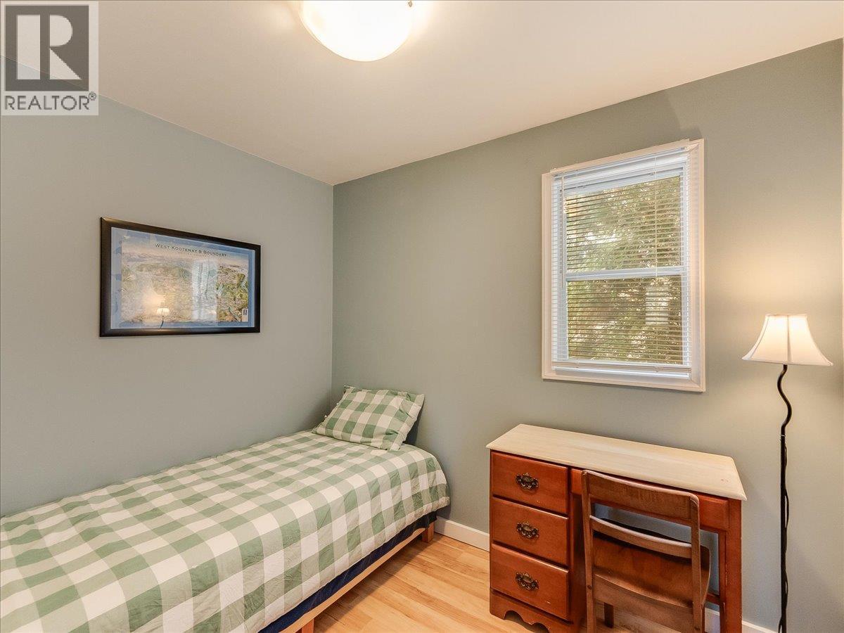 1522 Third Avenue, Trail, British Columbia  V1R 1P7 - Photo 14 - 10376498