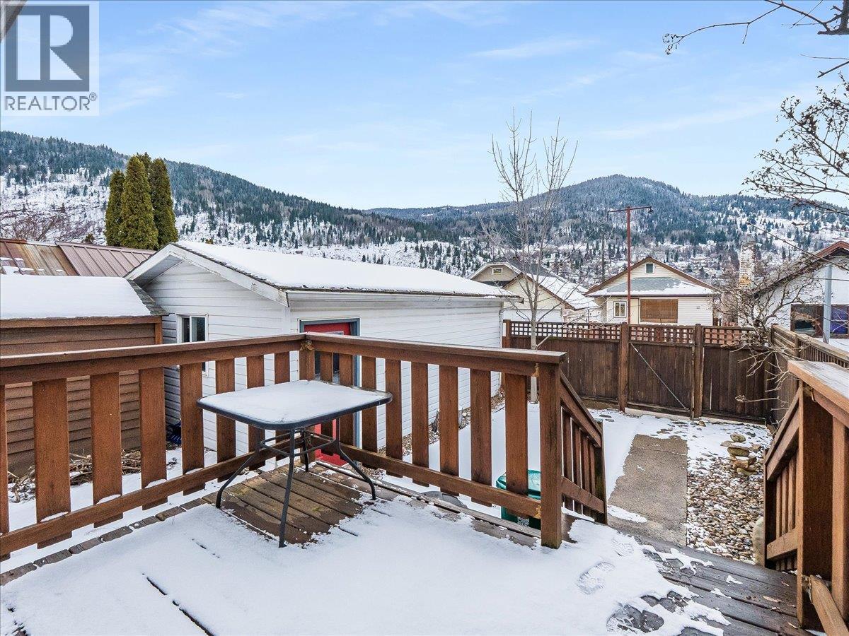 1522 Third Avenue, Trail, British Columbia  V1R 1P7 - Photo 20 - 10376498