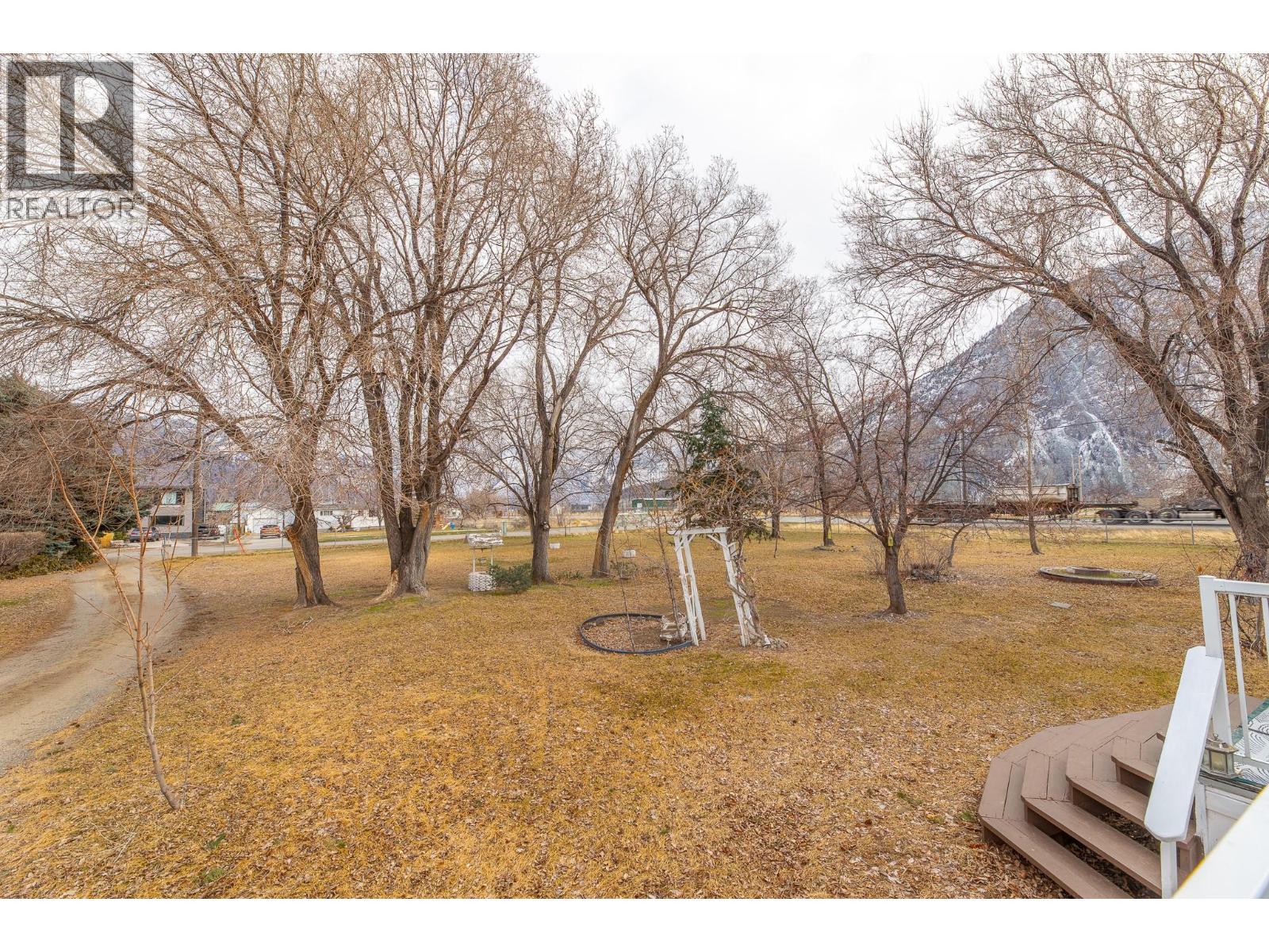 604 Schneider Road, Keremeos, British Columbia  V0X 1N5 - Photo 6 - 10376070