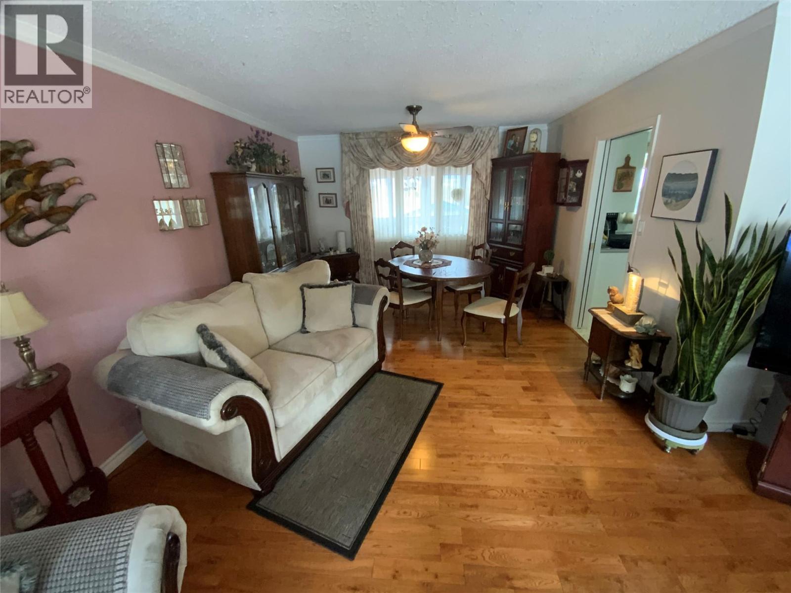 7805 Giants Head Road, Summerland, British Columbia  V0H 1Z0 - Photo 2 - 10376700