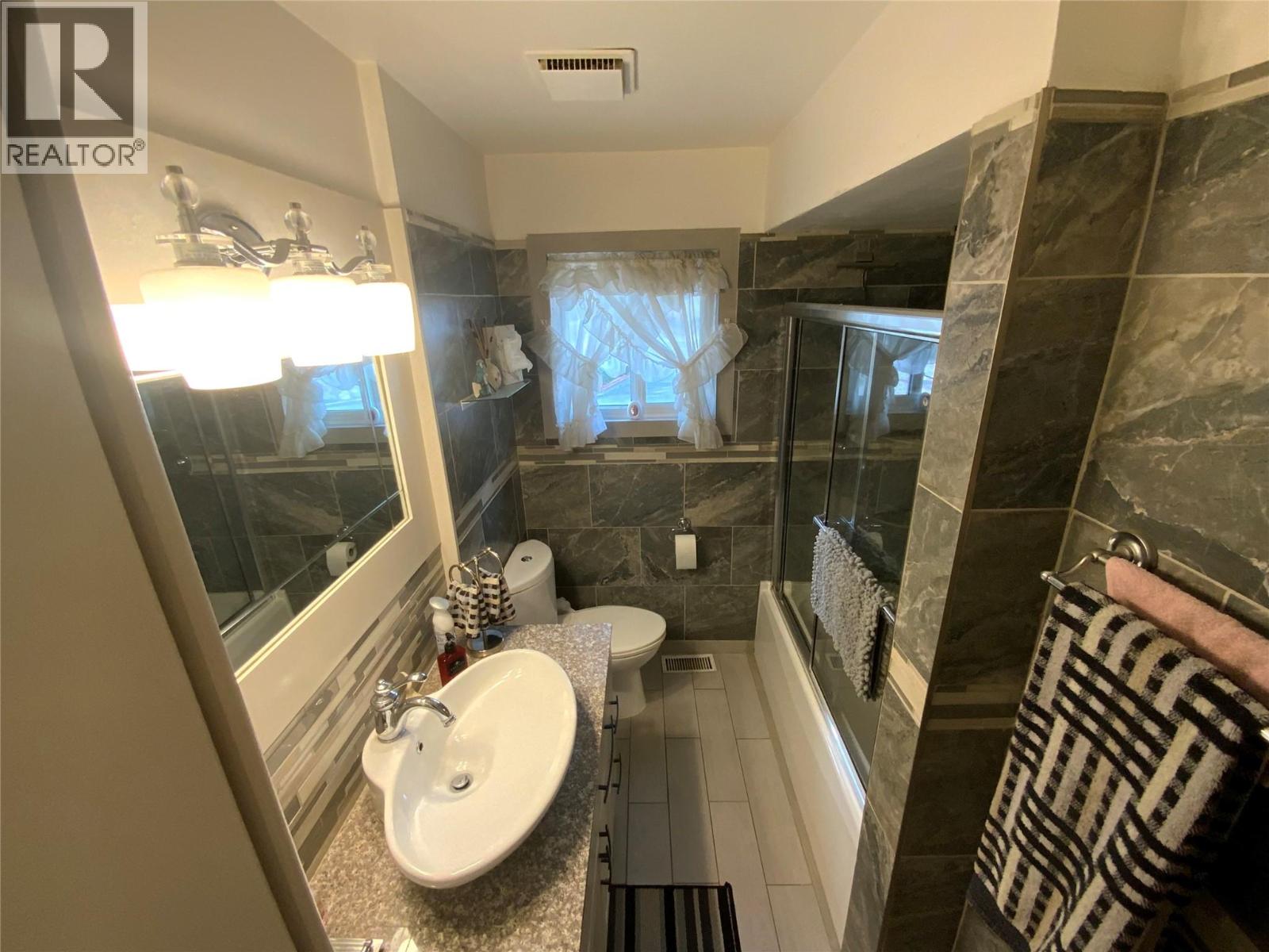 7805 Giants Head Road, Summerland, British Columbia  V0H 1Z0 - Photo 9 - 10376700