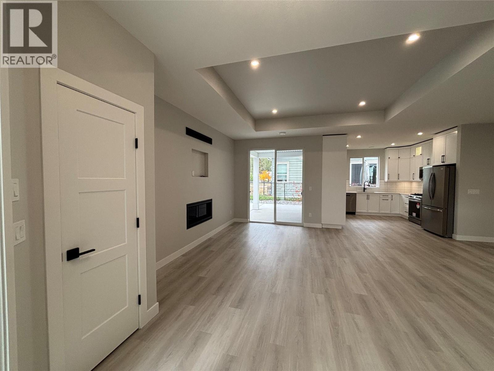 574 Meadowlark Avenue, Vernon, British Columbia  V1H 2A1 - Photo 5 - 10376288