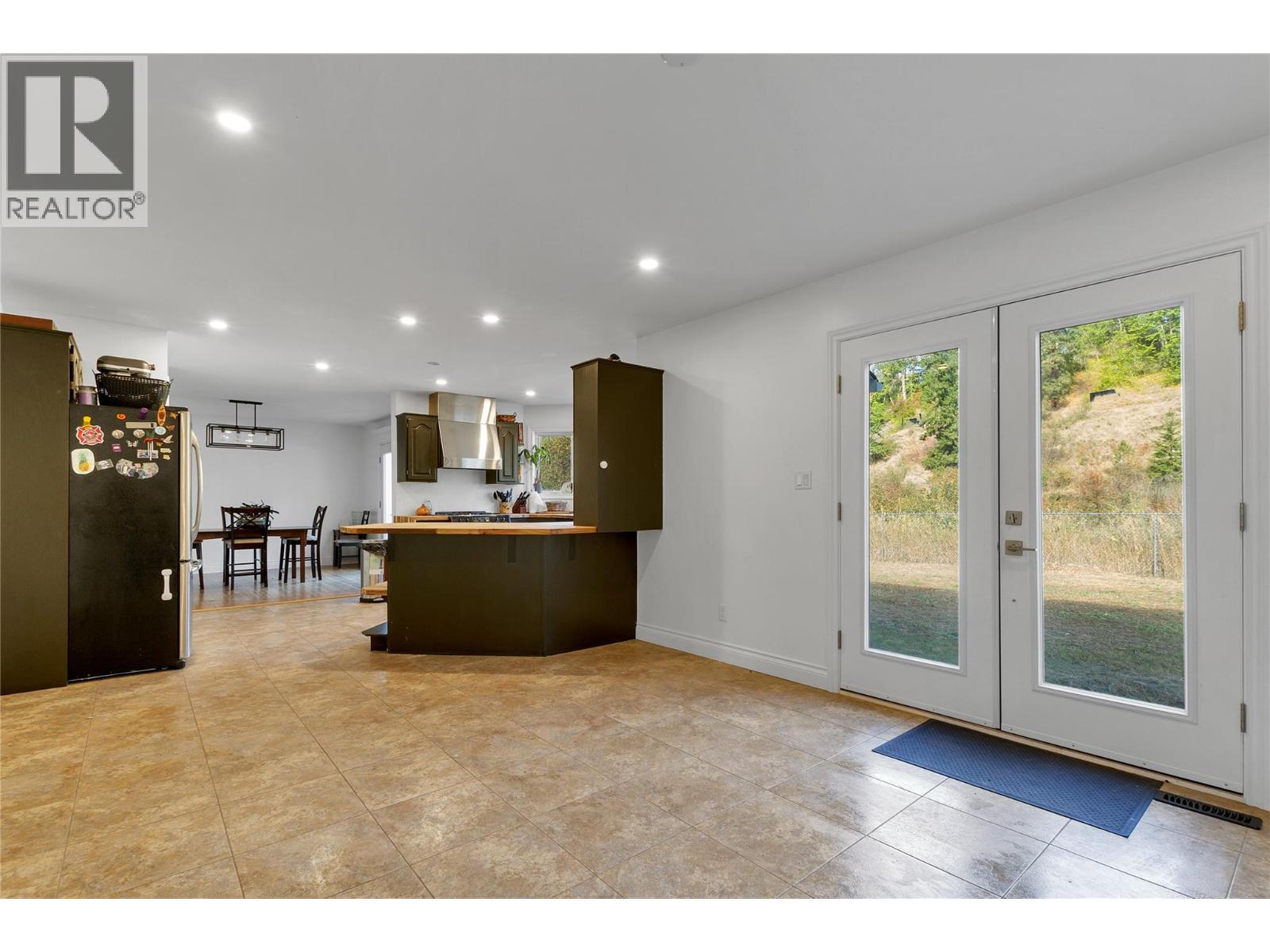 1065 Bx Road, Vernon, British Columbia  V1B 3K2 - Photo 19 - 10376733