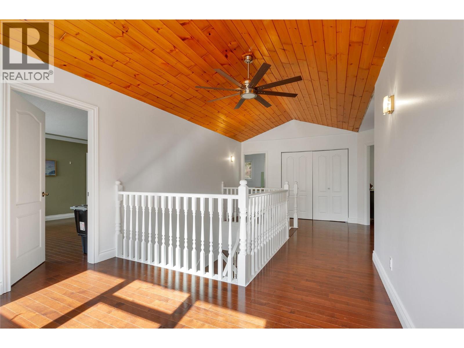 1065 Bx Road, Vernon, British Columbia  V1B 3K2 - Photo 32 - 10376733