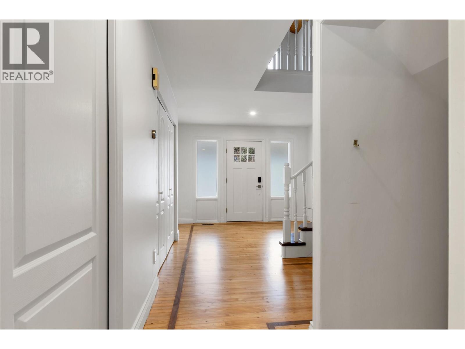 1065 Bx Road, Vernon, British Columbia  V1B 3K2 - Photo 7 - 10376733