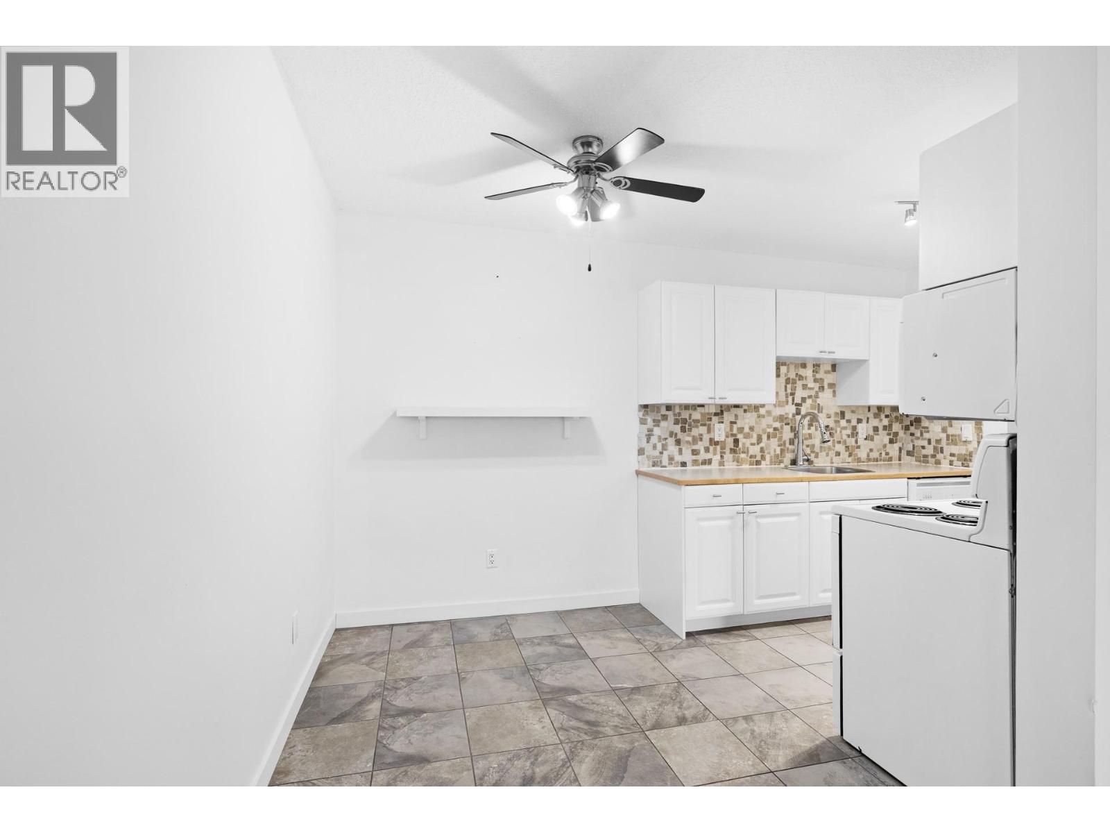 445 All Star Court Unit# 112, Kelowna, British Columbia  V1X 5N7 - Photo 7 - 10376632