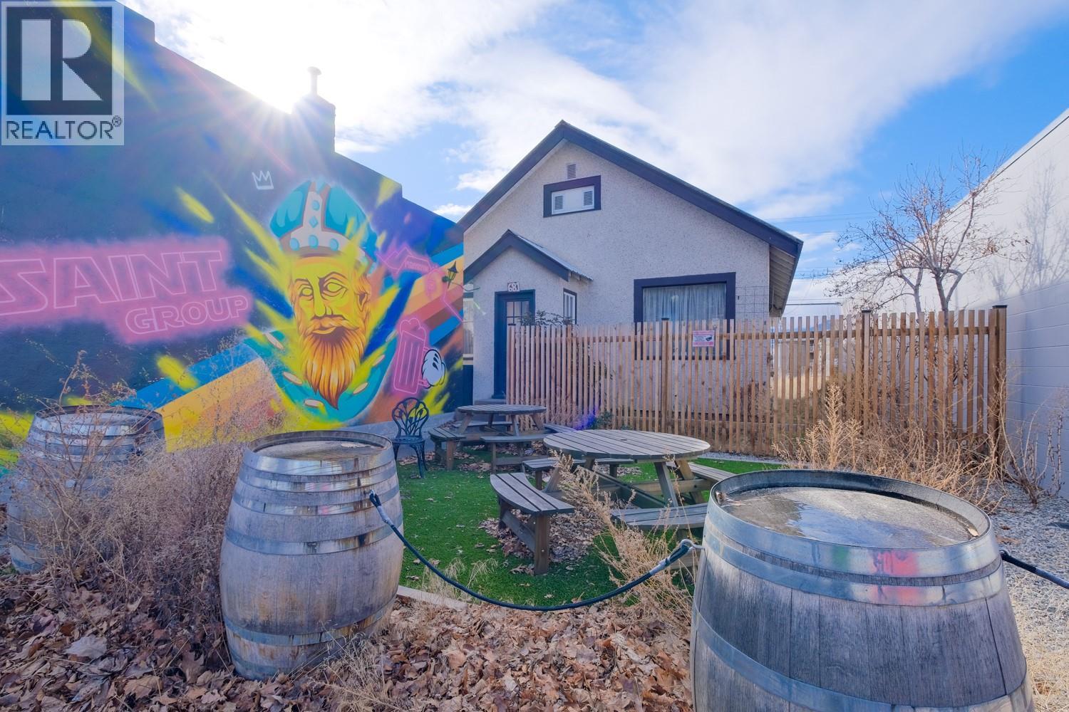 681 Main Street, Penticton, British Columbia  V2A 5C9 - Photo 1 - 10376755