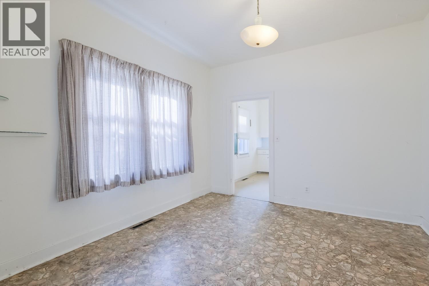 681 Main Street, Penticton, British Columbia  V2A 5C9 - Photo 11 - 10376755