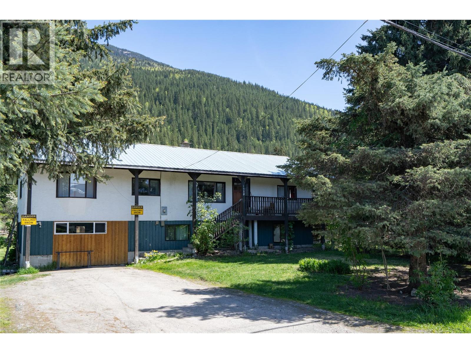 1918 Camozzi Road, Revelstoke, British Columbia  V0E 2S0 - Photo 1 - 10376577