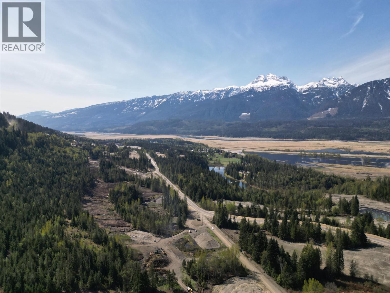 1918 Camozzi Road, Revelstoke, British Columbia  V0E 2S0 - Photo 18 - 10376577