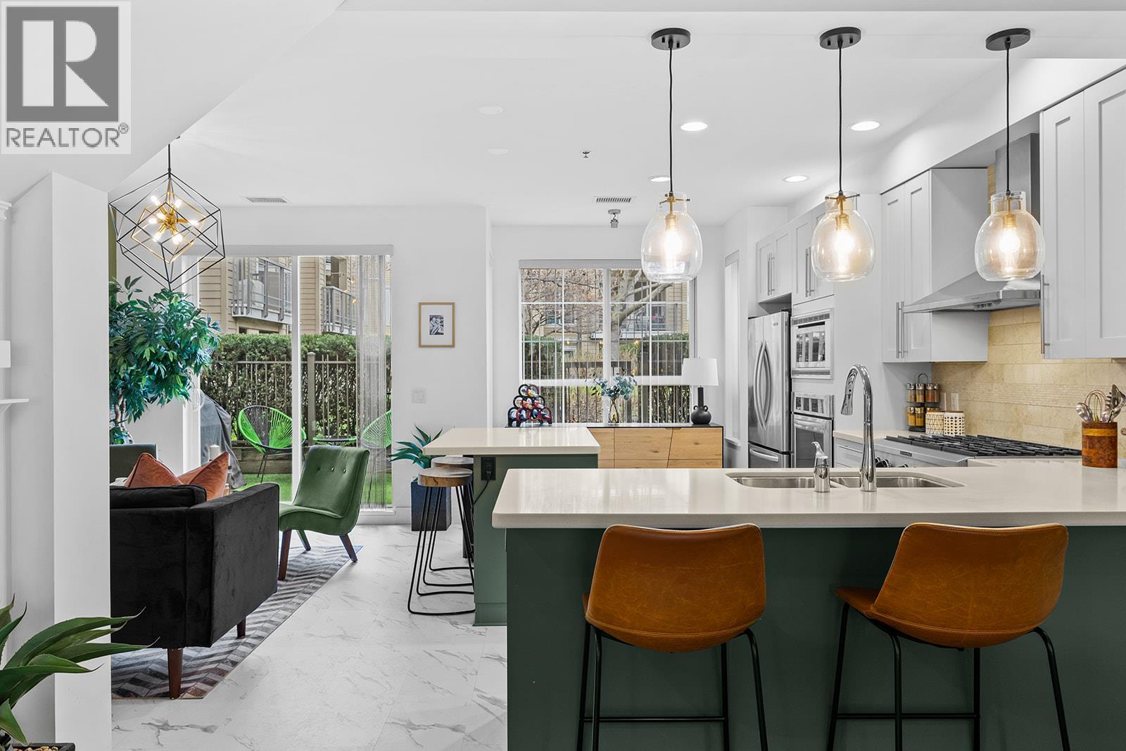 1123 Sunset Drive, Kelowna, British Columbia  V1Y 9Z5 - Photo 12 - 10376749