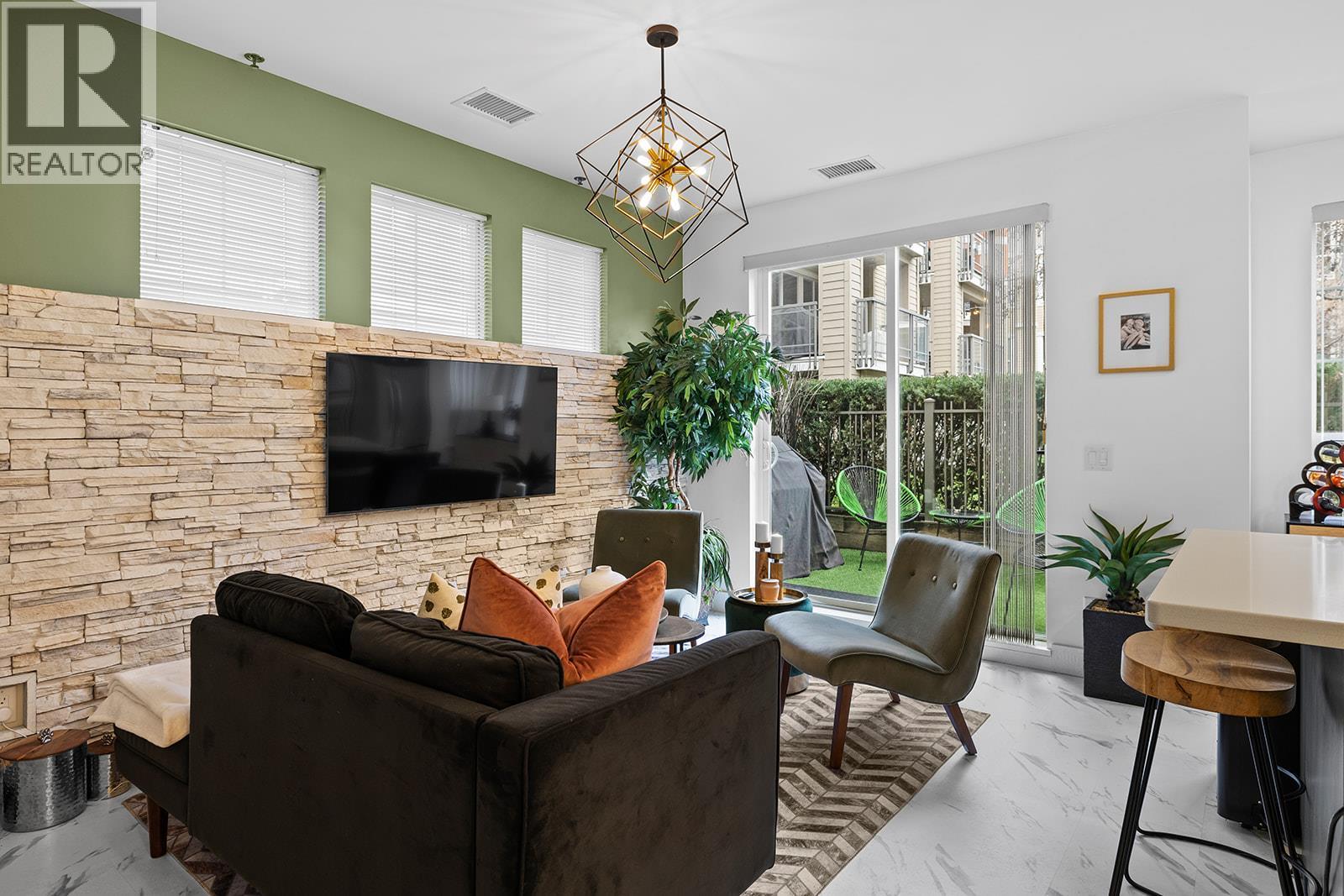 1123 Sunset Drive, Kelowna, British Columbia  V1Y 9Z5 - Photo 38 - 10376749