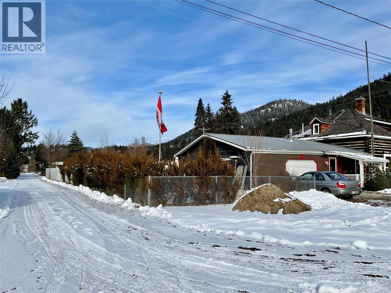 601 Government Avenue N, Greenwood, British Columbia  V0H 1J0 - Photo 8 - 10376751