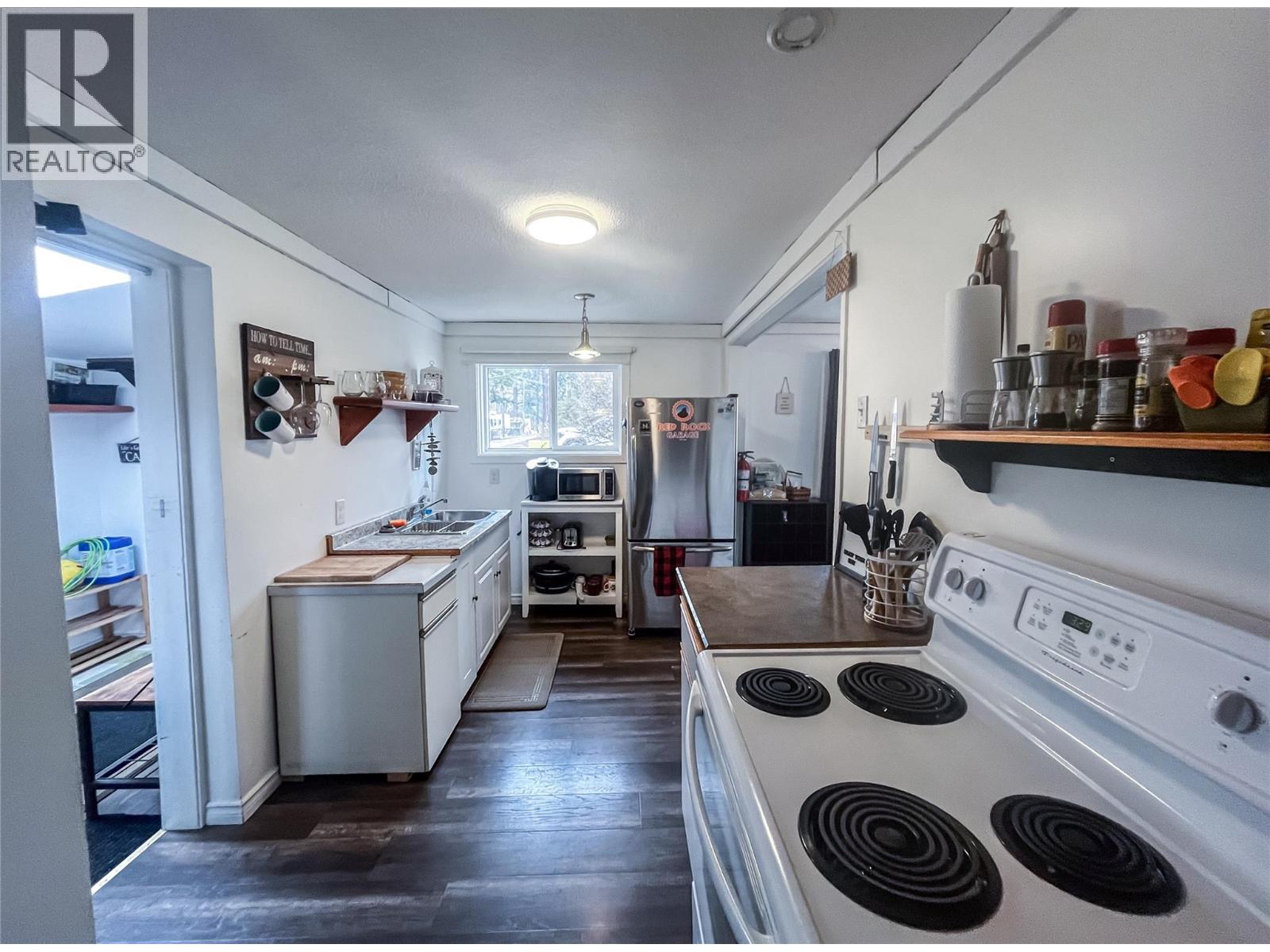 5844 Highway 33, Beaverdell, British Columbia  V0H 1Y0 - Photo 9 - 10376735