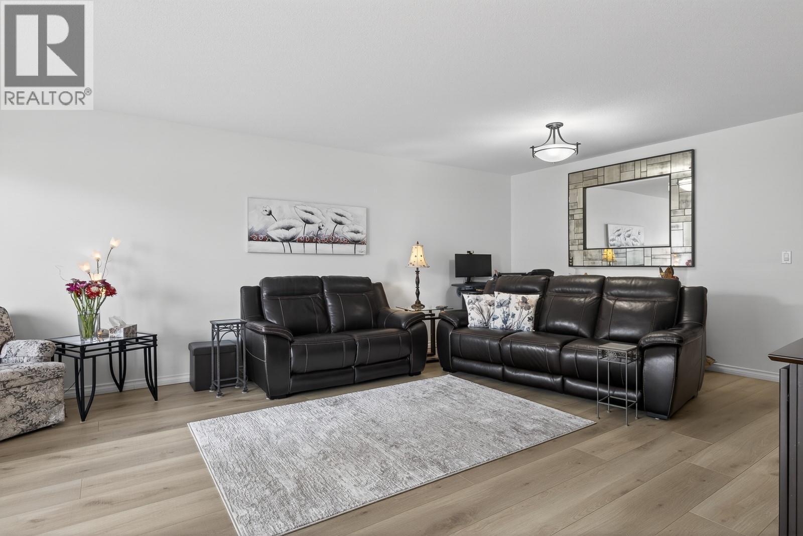 4630 Ponderosa Drive Unit# 112, Peachland, British Columbia  V0H 1X5 - Photo 8 - 10376454