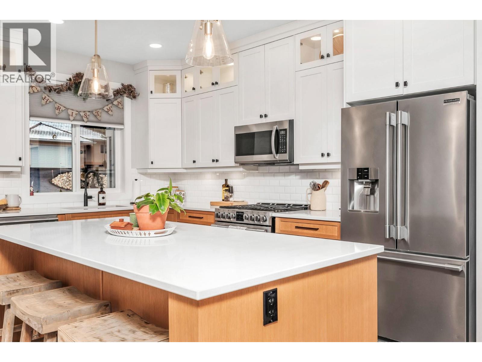 2741 Golf Course Drive, Blind Bay, British Columbia  V0E 1H2 - Photo 5 - 10376099