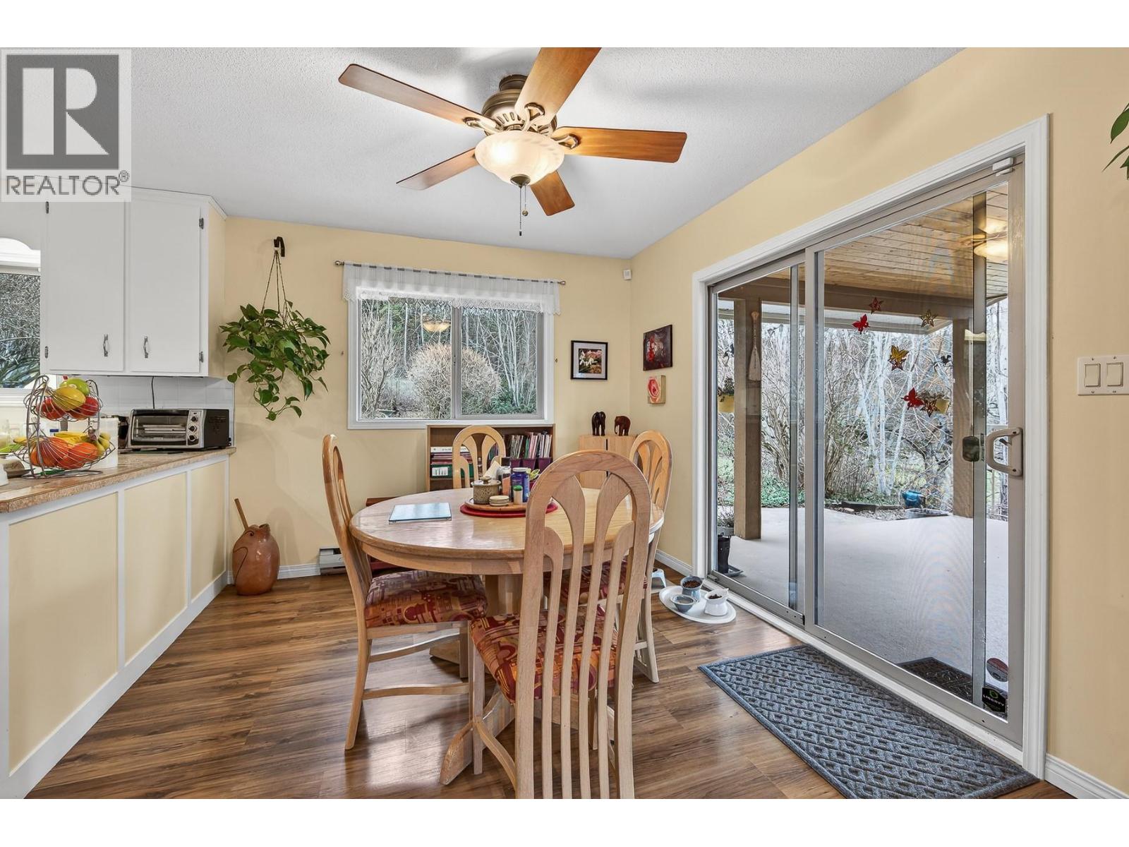 3111 Cedar Drive, Blind Bay, British Columbia  V0E 2W2 - Photo 11 - 10376776