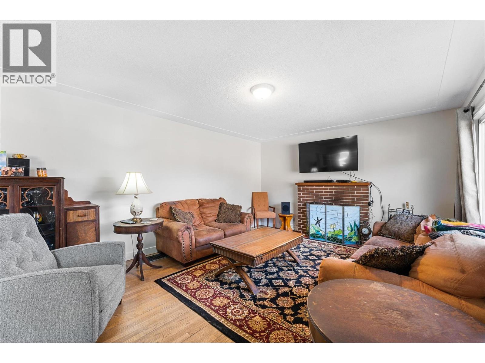 545 Bay Avenue, Kelowna, British Columbia  V1Y 7J8 - Photo 5 - 10376756