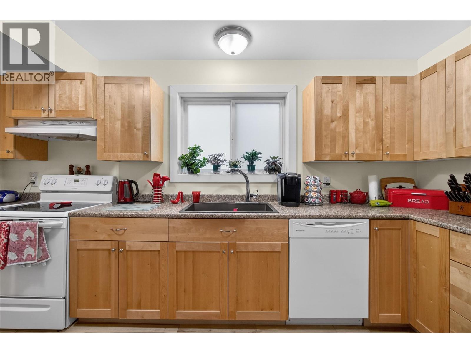 2991 7 Avenue Ne, Salmon Arm, British Columbia  V1E 2S7 - Photo 29 - 10376740