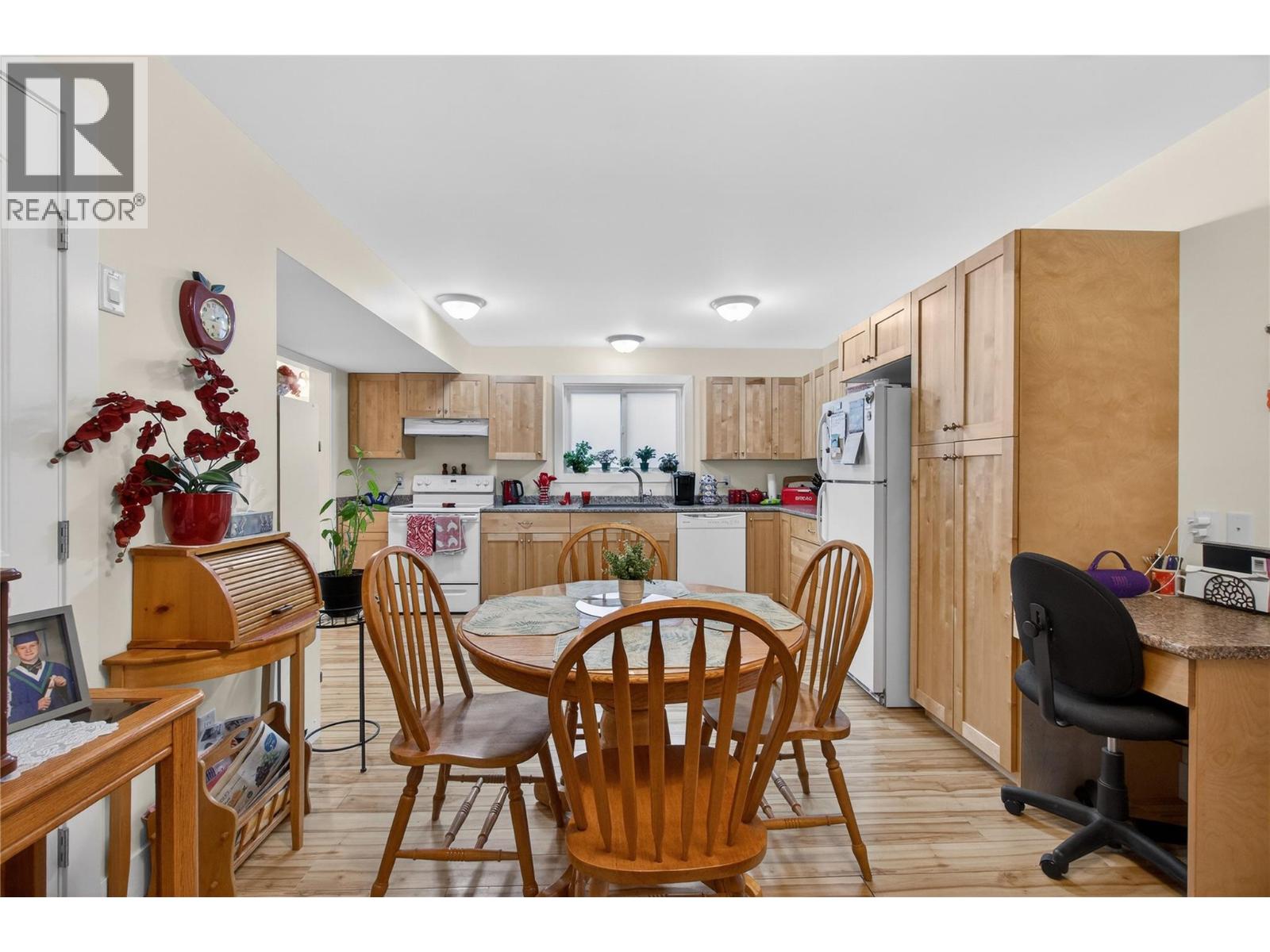 2991 7 Avenue Ne, Salmon Arm, British Columbia  V1E 2S7 - Photo 31 - 10376740