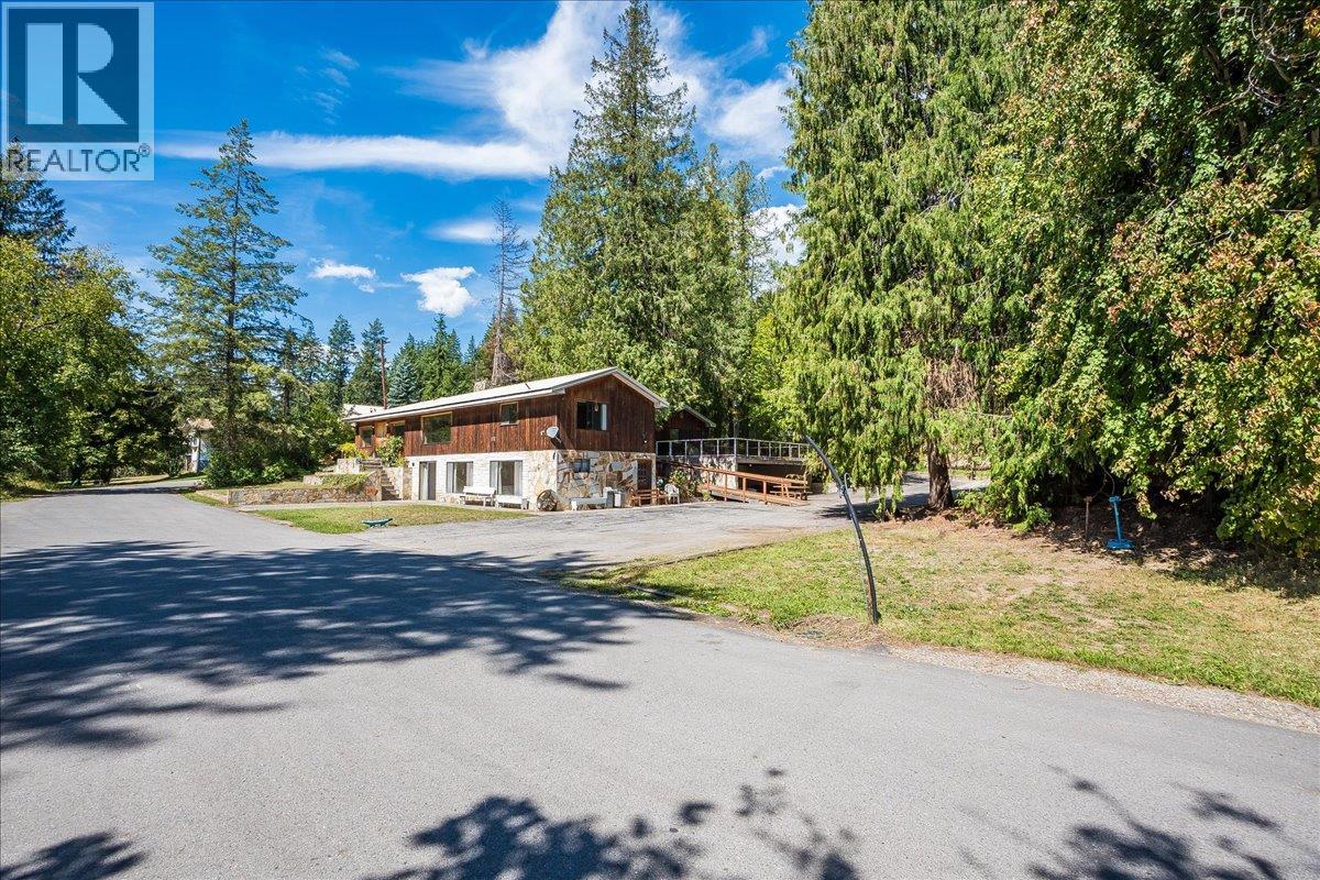 7691 Balfour Wharf Road, Balfour, British Columbia  V0G 1C0 - Photo 14 - 10376602