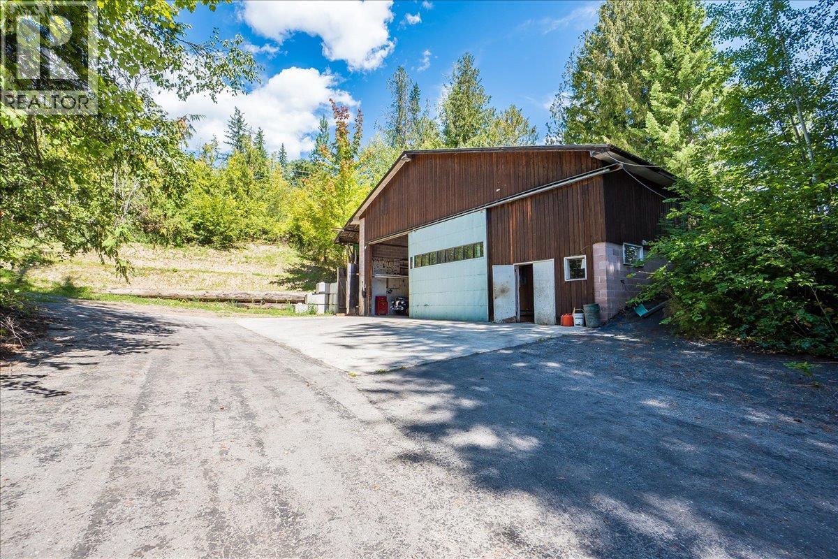 7691 Balfour Wharf Road, Balfour, British Columbia  V0G 1C0 - Photo 16 - 10376602