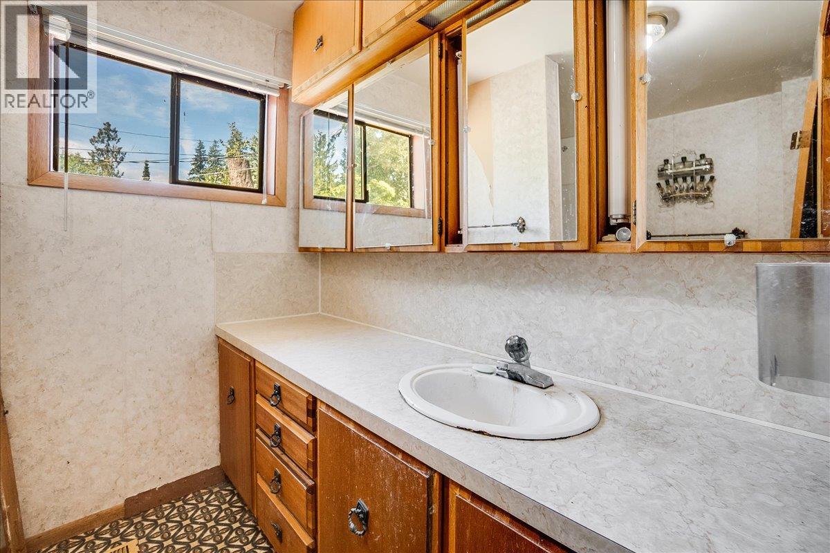 7691 Balfour Wharf Road, Balfour, British Columbia  V0G 1C0 - Photo 28 - 10376602