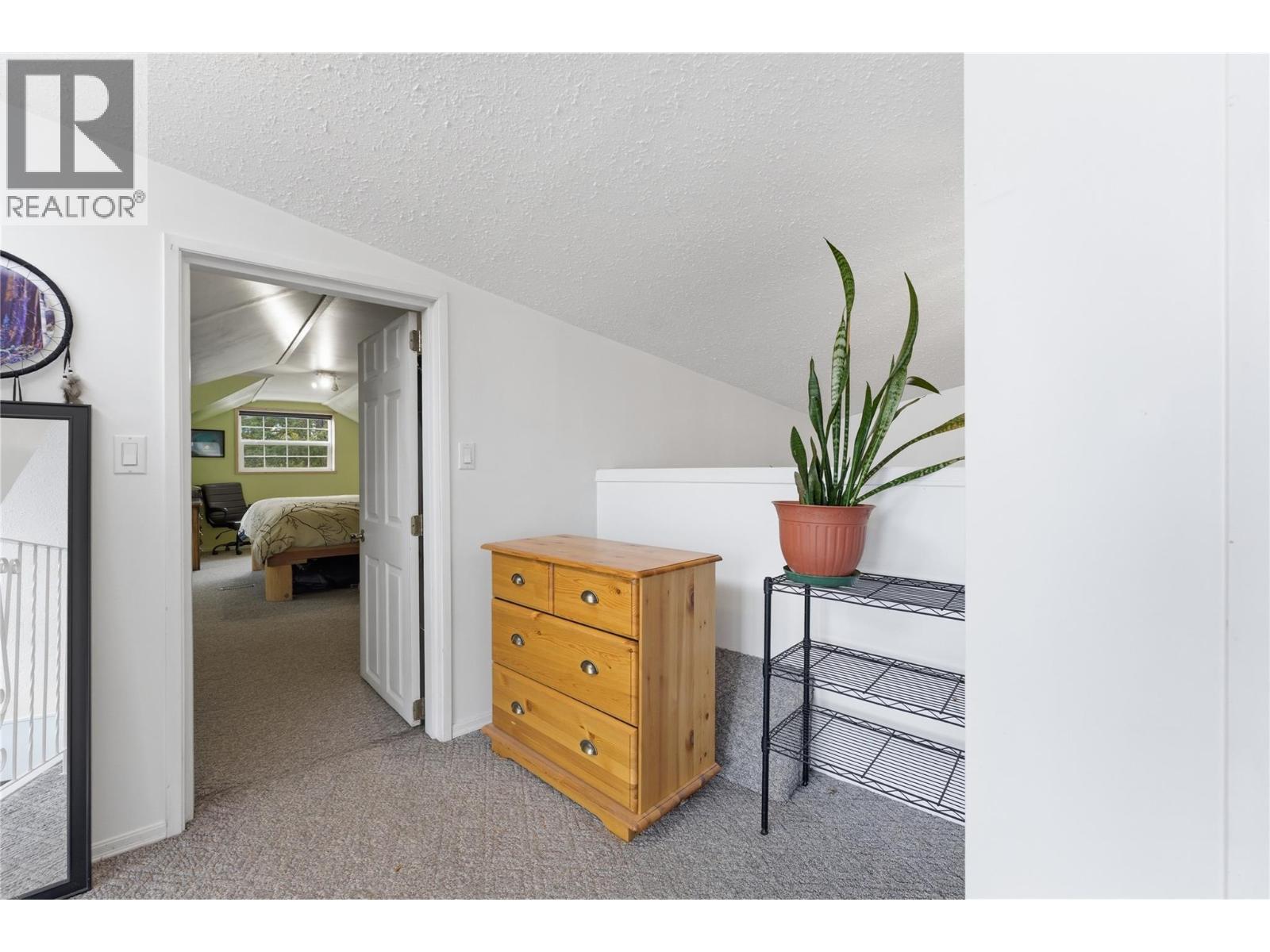 3690 Southview Road, Tappen, British Columbia  V0E 2X1 - Photo 32 - 10375827