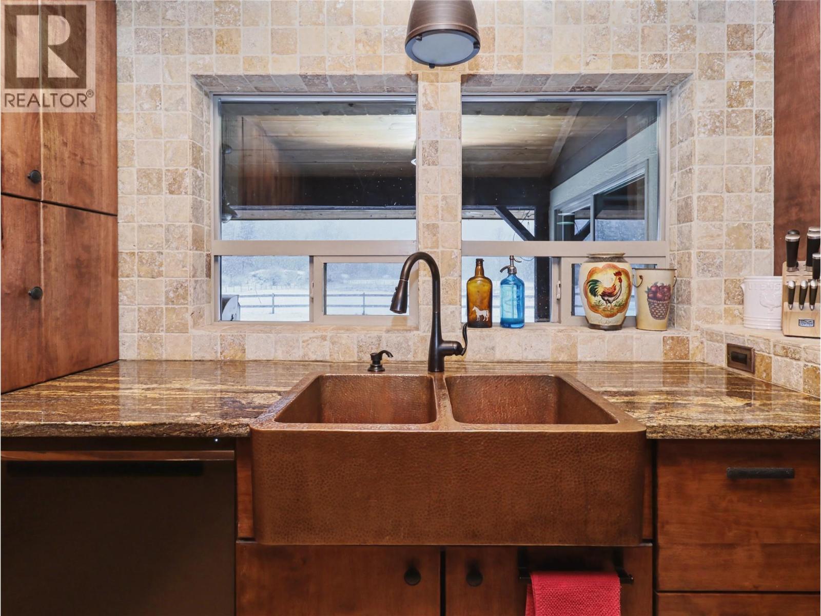 3850 Blythe-Rhone Road, Westbridge, British Columbia  V0H 1Y0 - Photo 16 - 10376758