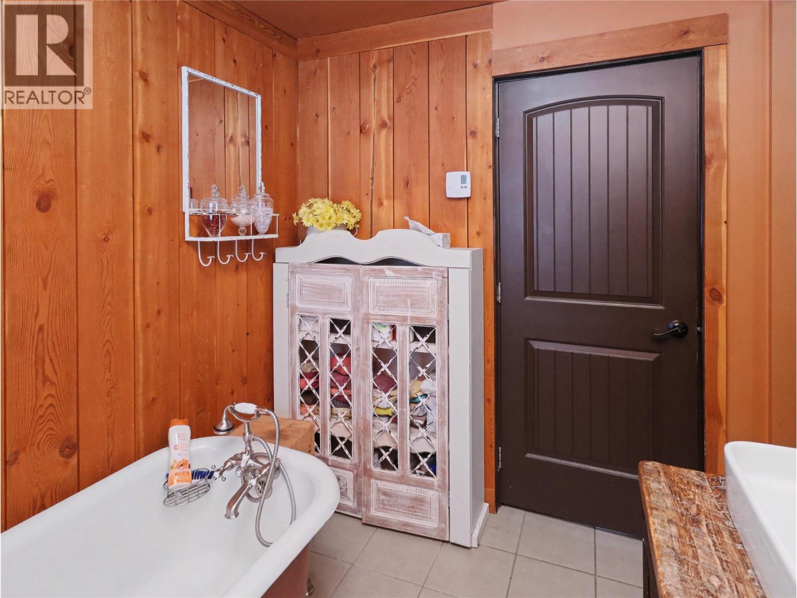 3850 Blythe-Rhone Road, Westbridge, British Columbia  V0H 1Y0 - Photo 28 - 10376758