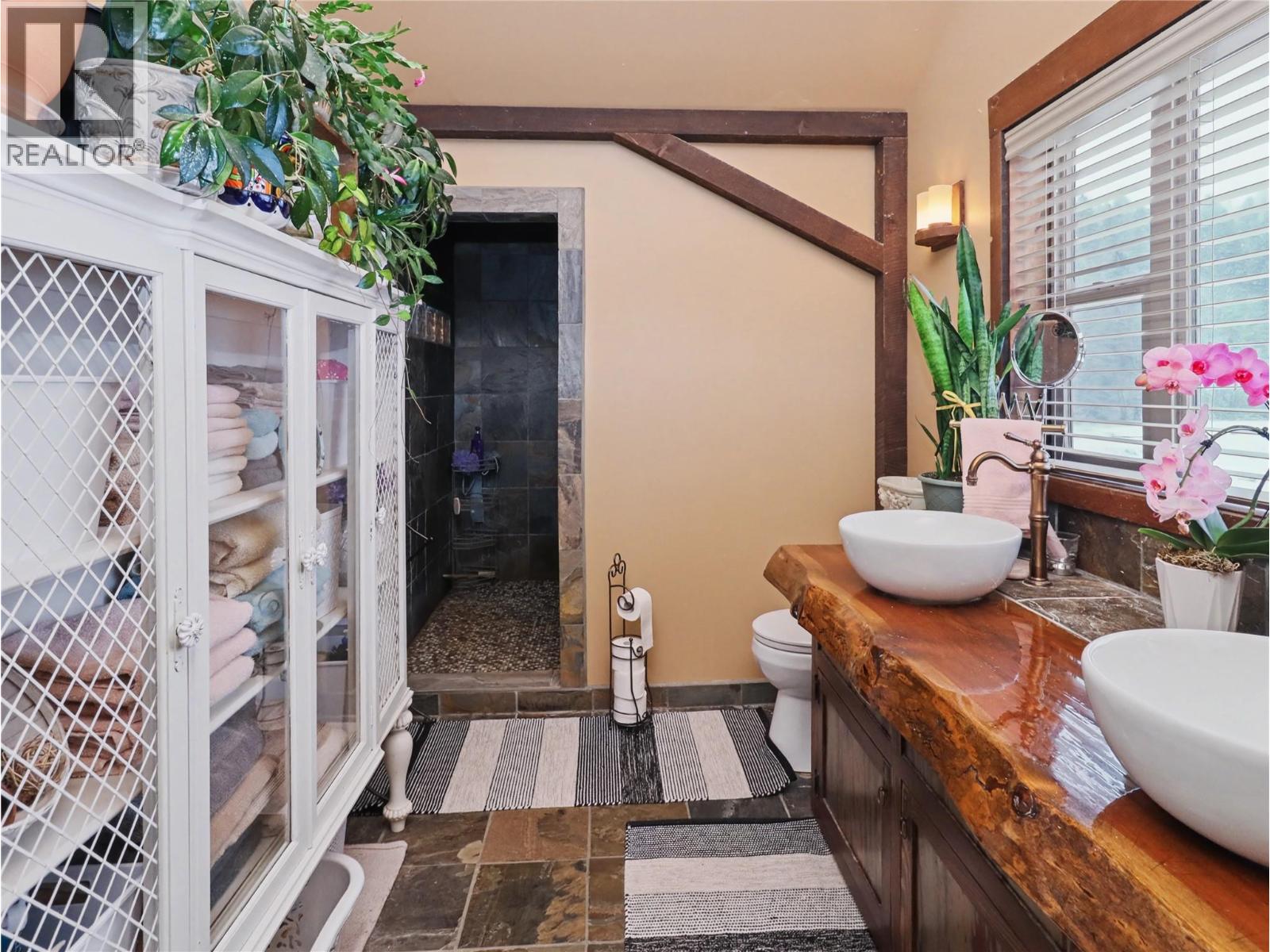 3850 Blythe-Rhone Road, Westbridge, British Columbia  V0H 1Y0 - Photo 35 - 10376758