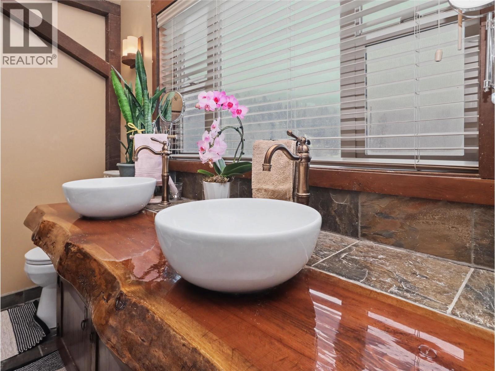 3850 Blythe-Rhone Road, Westbridge, British Columbia  V0H 1Y0 - Photo 37 - 10376758