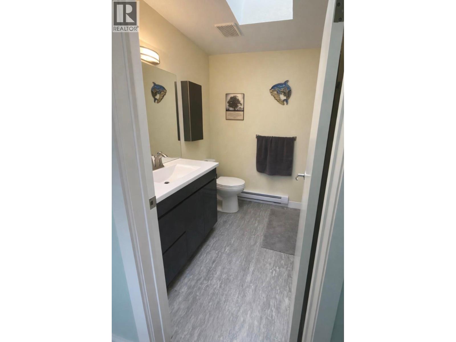 2052 Atkinson Street, Penticton, British Columbia  V2A 8H5 - Photo 21 - 10376673