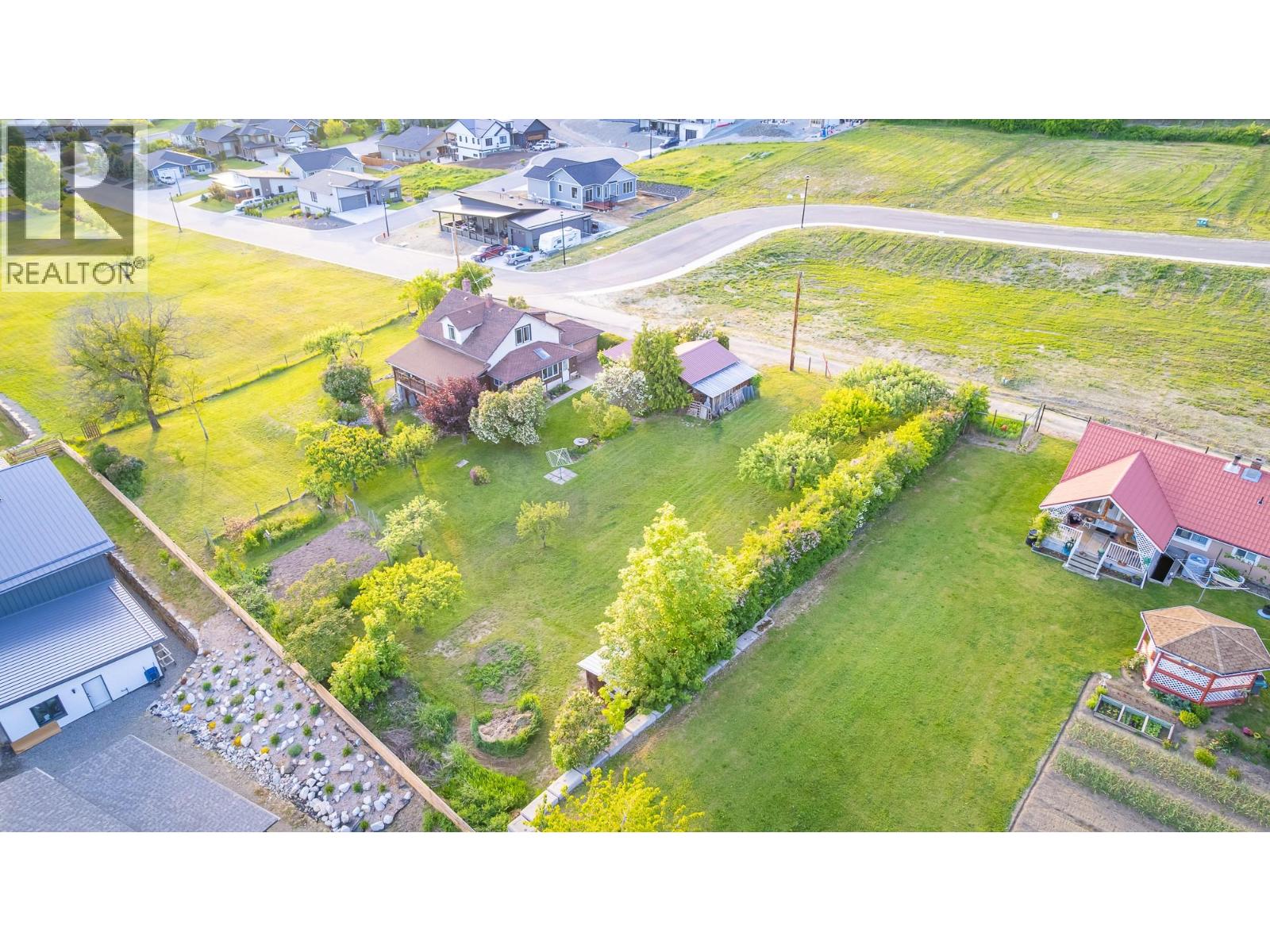 1843 Mclaren Street, Creston, British Columbia  V0B 1G5 - Photo 8 - 10376727