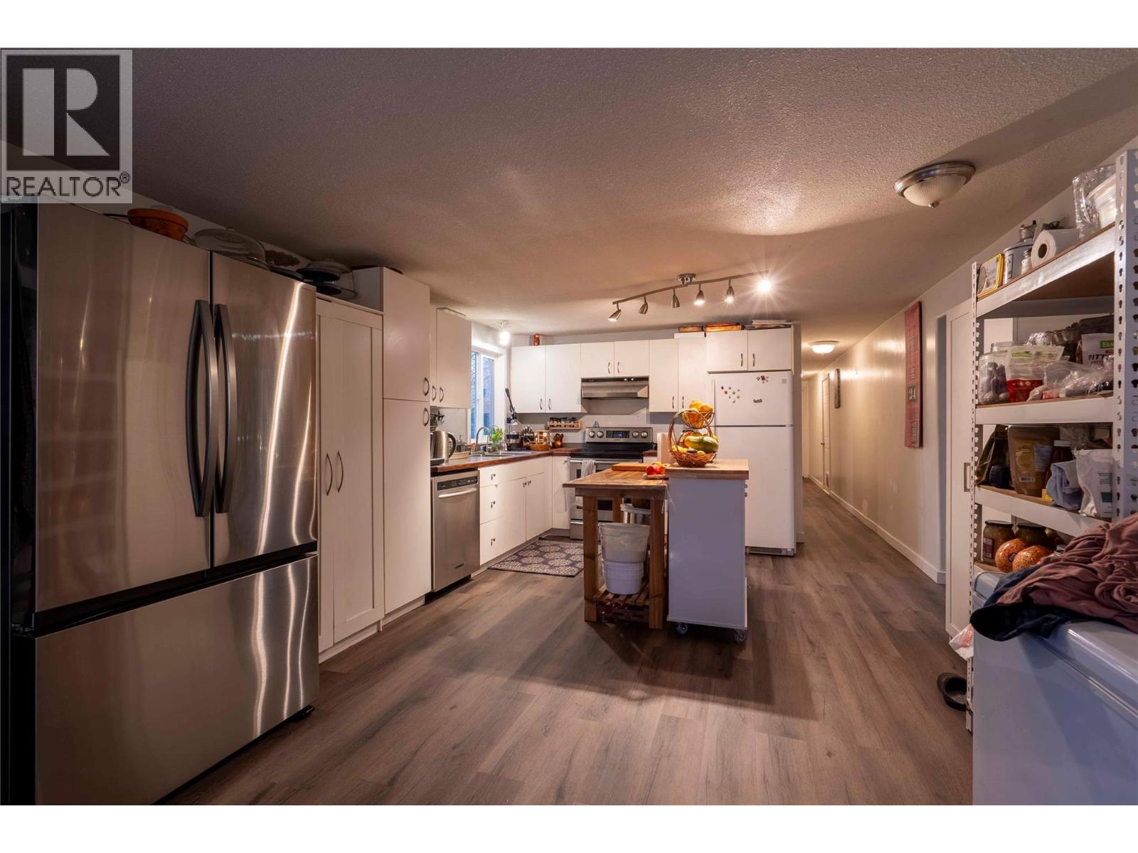 9375 Granby Road, Grand Forks, British Columbia  V0H 1H1 - Photo 11 - 10376532