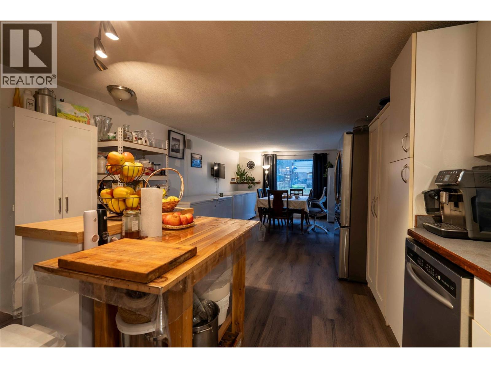 9375 Granby Road, Grand Forks, British Columbia  V0H 1H1 - Photo 13 - 10376532