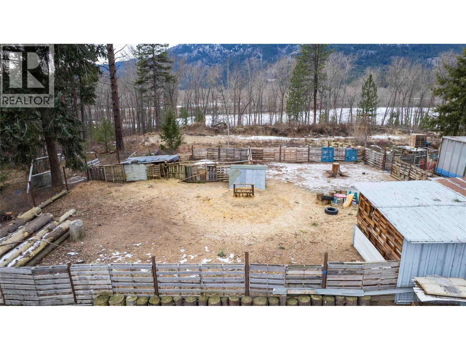 9375 Granby Road, Grand Forks, British Columbia  V0H 1H1 - Photo 36 - 10376532