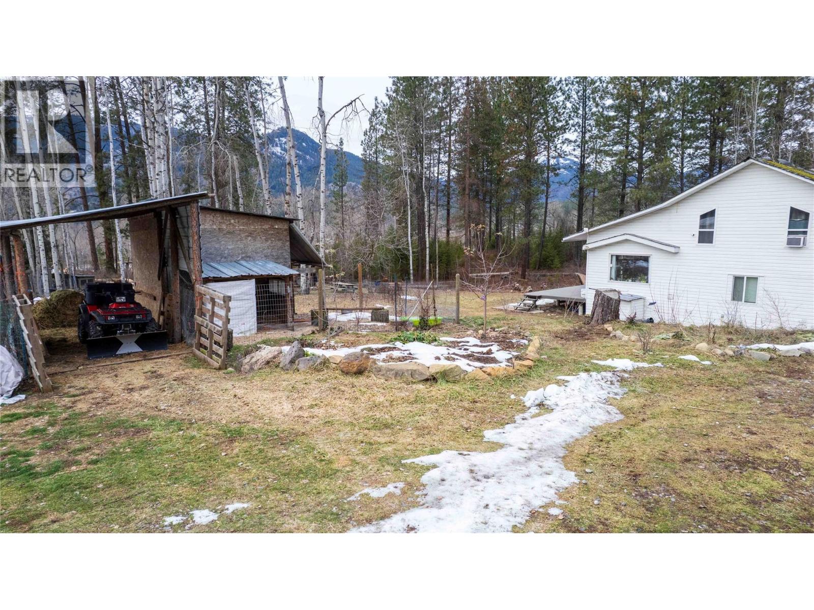 9375 Granby Road, Grand Forks, British Columbia  V0H 1H1 - Photo 40 - 10376532