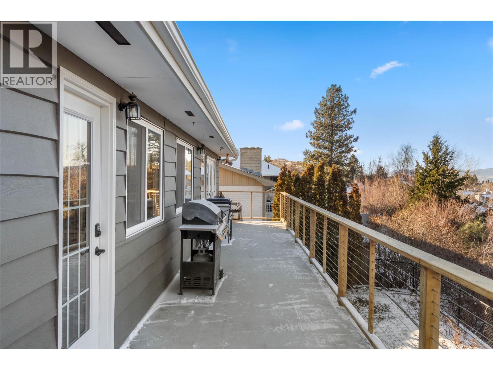 2360 Qu'appelle Boulevard, Kamloops, British Columbia  V2E 1T4 - Photo 11 - 10376506