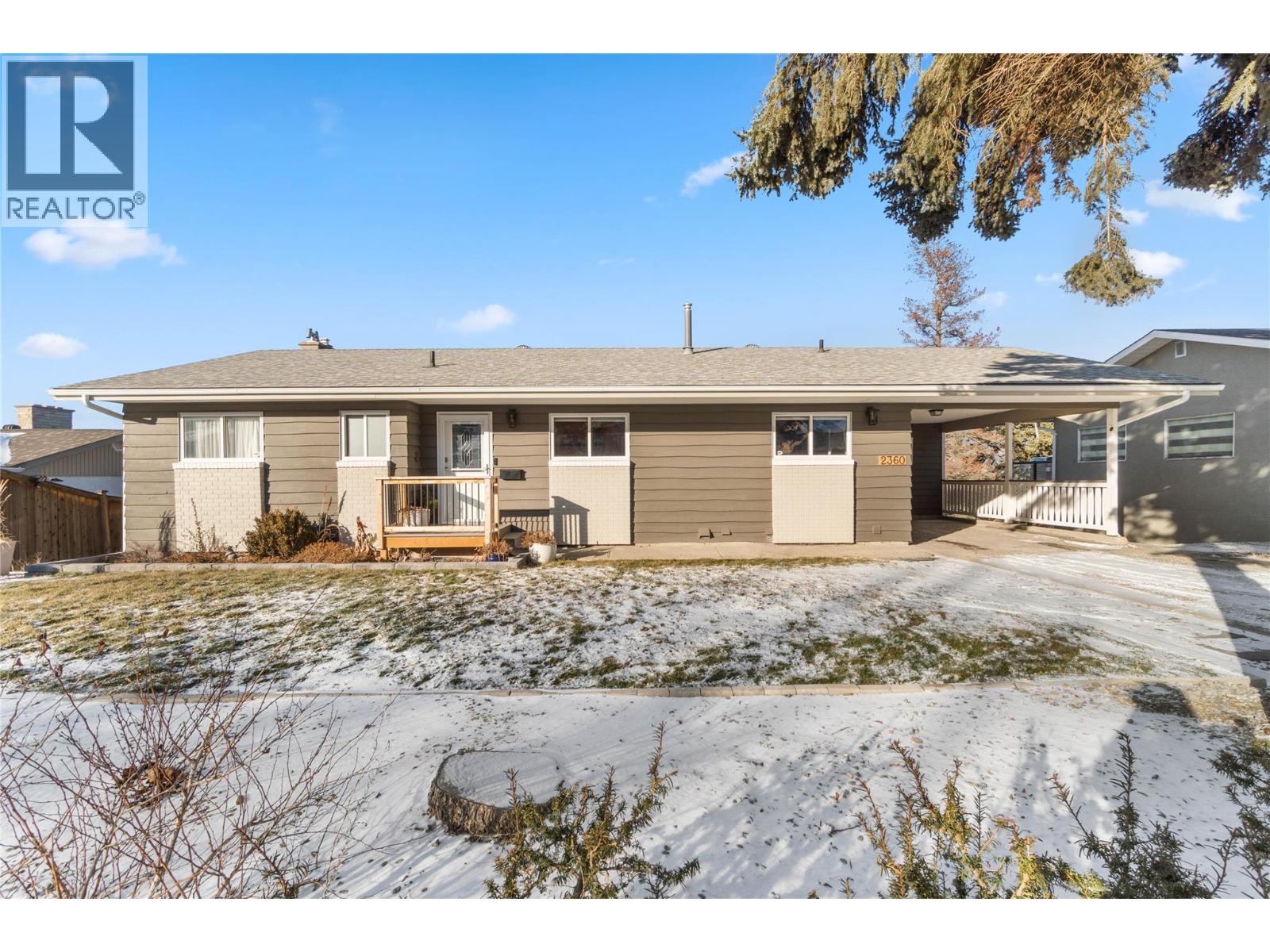 2360 Qu'appelle Boulevard, Kamloops, British Columbia  V2E 1T4 - Photo 2 - 10376506