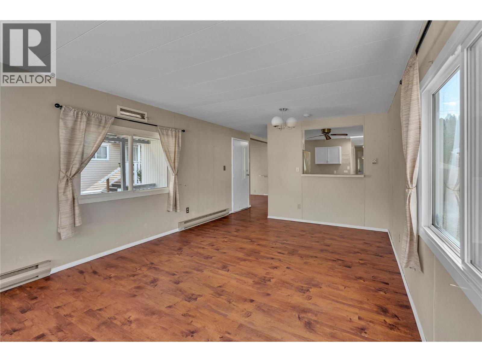 98 Okanagan Avenue E Unit# 101, Penticton, British Columbia  V2A 3J5 - Photo 6 - 10376642